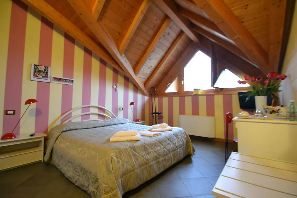 Made In Italy Hotel Bergamo Guest house